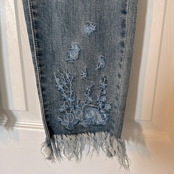 One 5 One Denim Jean Flower Embroidery and fringe at hem - Picture 3 of 11